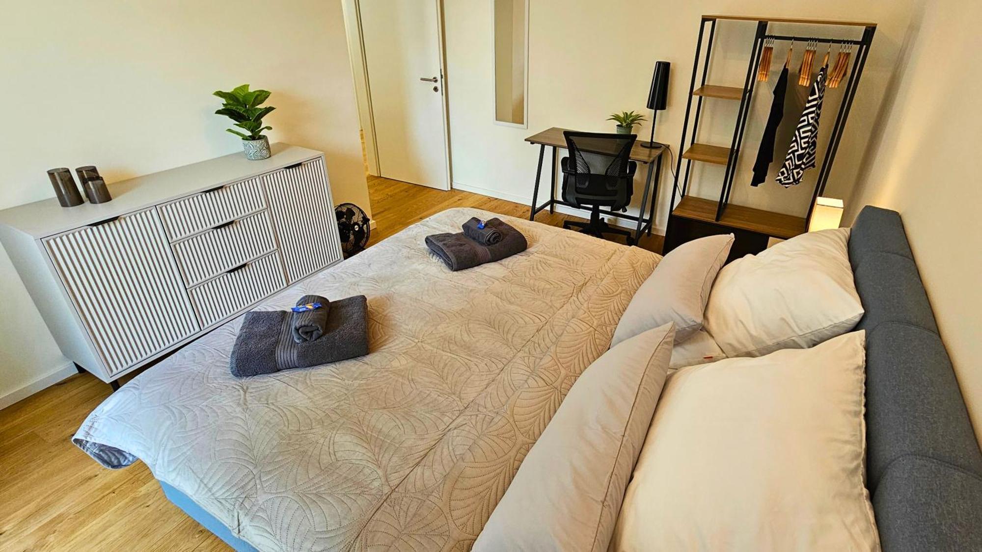Relaxrefugium Luxus - Kueche, Arbeitsplaetze, Stellplatz & Komfort Fuer Bis 6 Gaeste Koenigs Wusterhausen Exterior photo